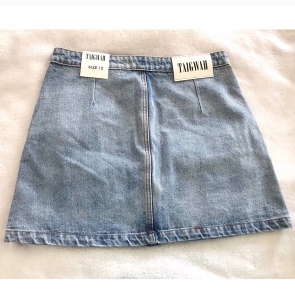 LF Rainbow Patch Denim Mini Skirt by Taigwah - Picture 3 of 4